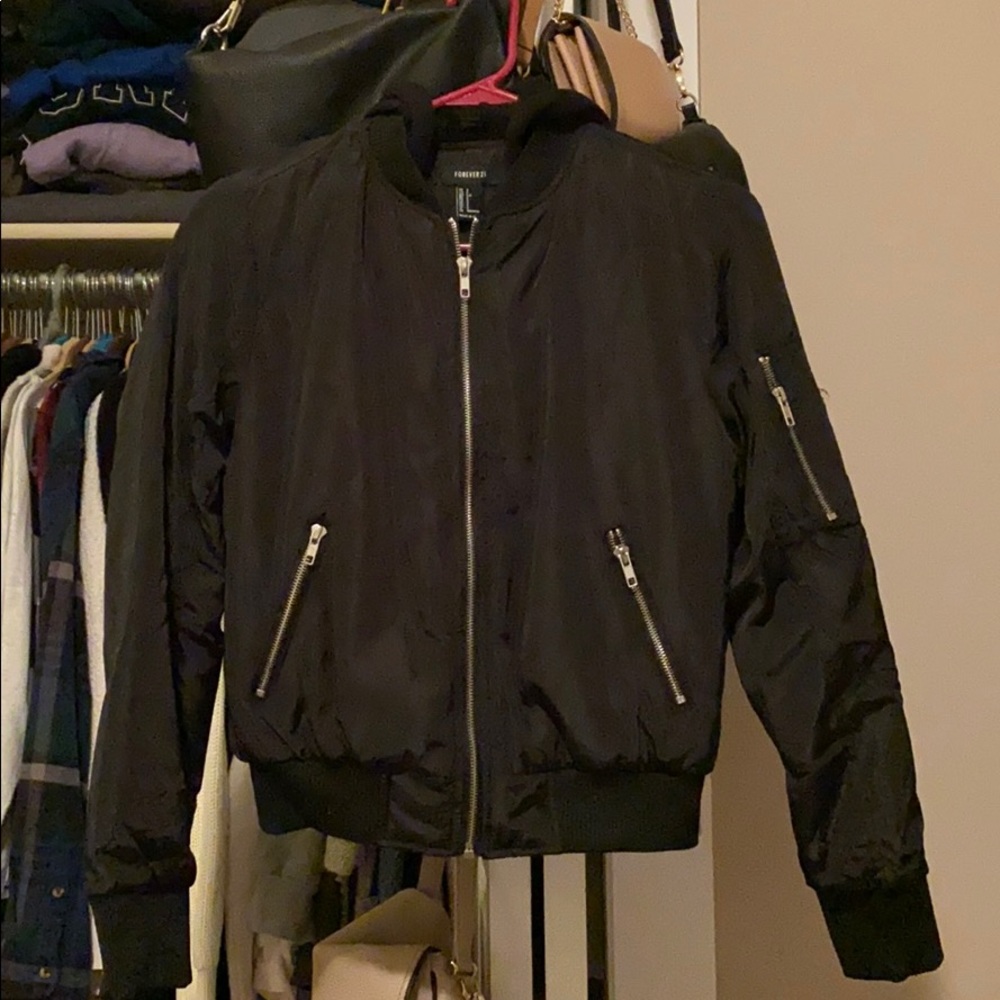 Bomber jacket with hood